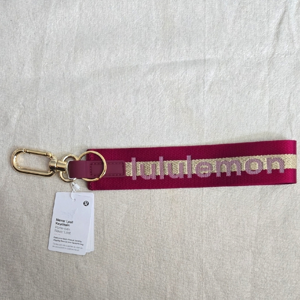 Lululemon Never Lost Keychain